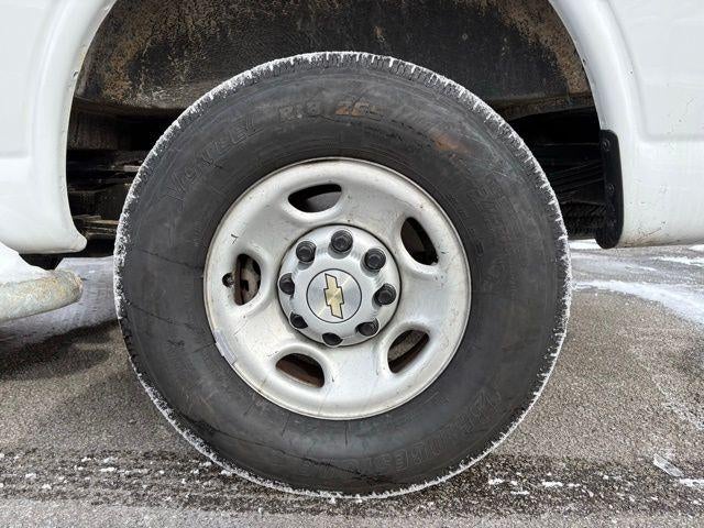 2024 Chevrolet Express Cargo 2500 Base