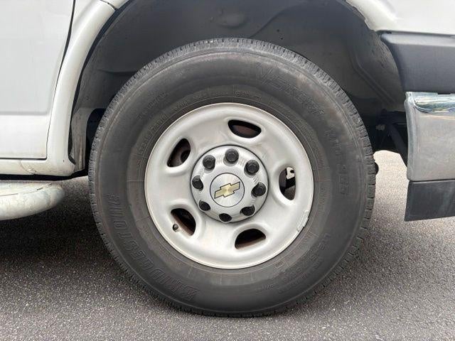 2025 Chevrolet Express Cargo Base