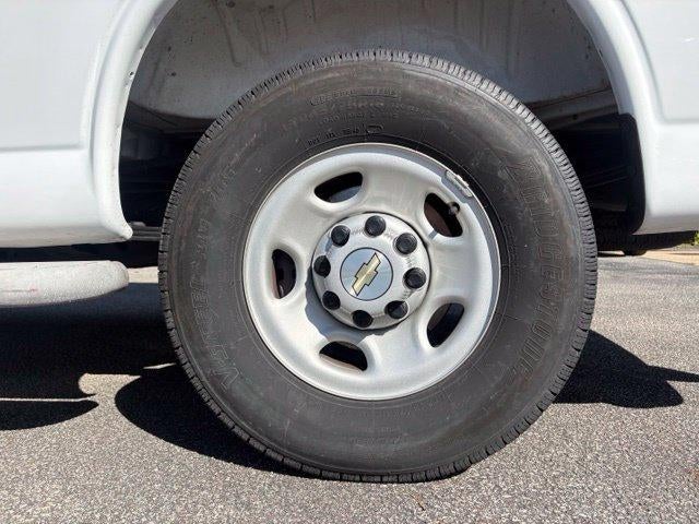2025 Chevrolet Express Cargo Base