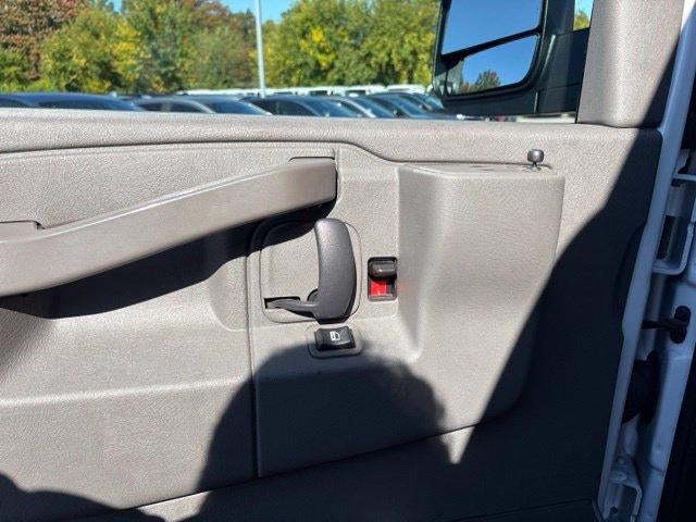 2025 Chevrolet Express Cargo Base