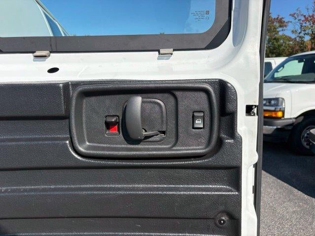 2025 Chevrolet Express Cargo Base