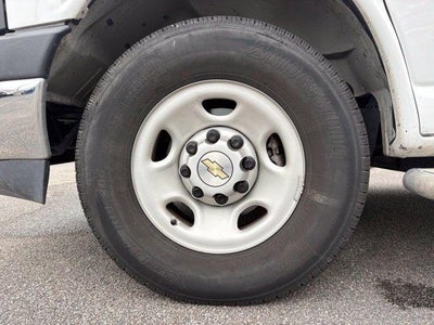 2025 Chevrolet Express Cargo Base