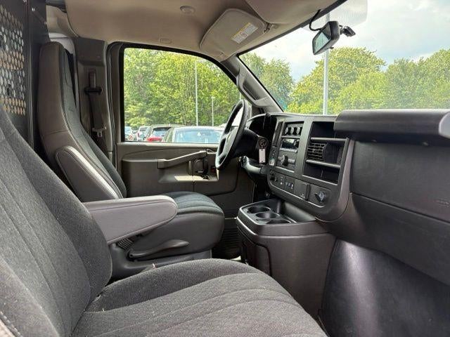 2025 Chevrolet Express Cargo Base