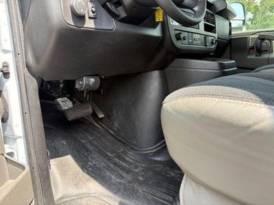 2025 Chevrolet Express Cargo Base