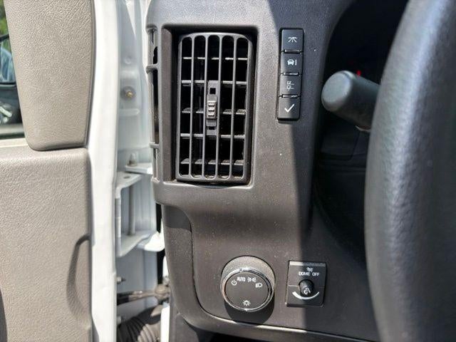 2025 Chevrolet Express Cargo Base