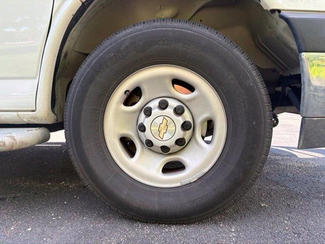 2025 Chevrolet Express Cargo Base