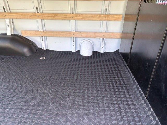 2025 Chevrolet Express Cargo Base