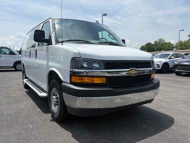 2025 Chevrolet Express Cargo Base