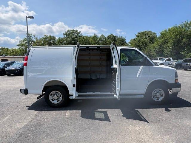 2025 Chevrolet Express Cargo Base