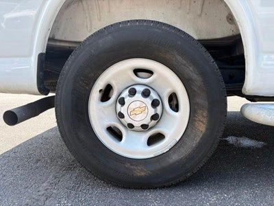 2025 Chevrolet Express Cargo Base