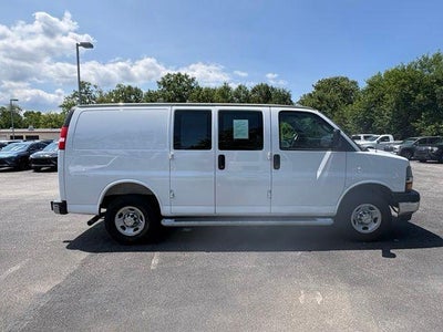 2025 Chevrolet Express Cargo Base