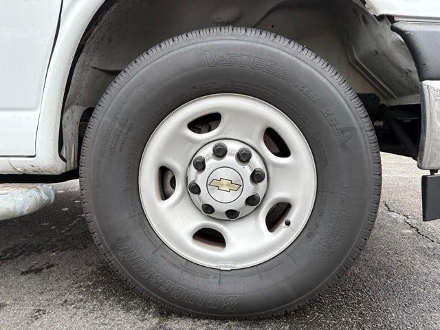 2024 Chevrolet Express Cargo 2500 Base