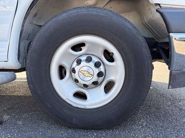 2025 Chevrolet Express Cargo Base