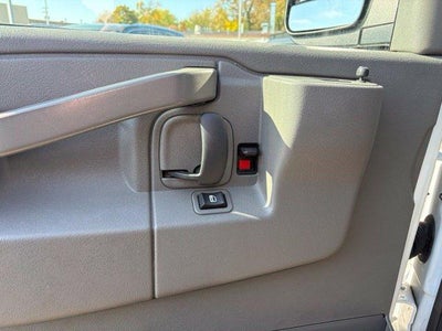 2025 Chevrolet Express Cargo Base