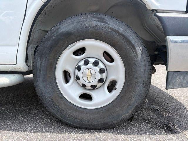 2025 Chevrolet Express Cargo Base
