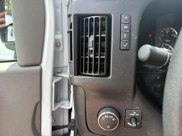 2025 Chevrolet Express Cargo Base