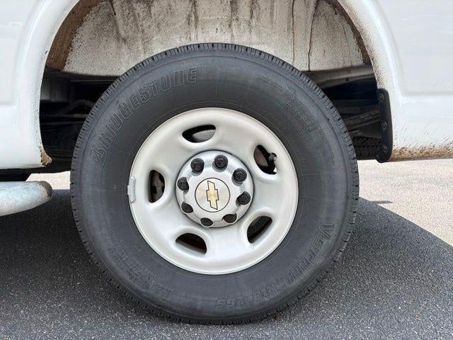 2025 Chevrolet Express Cargo Base
