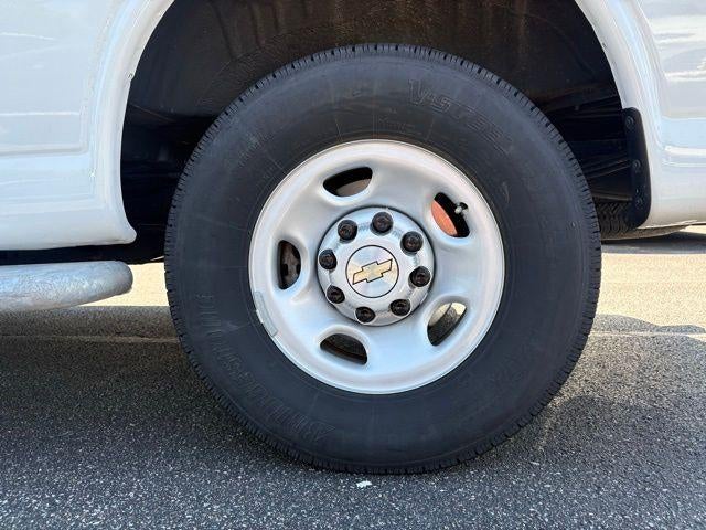 2024 Chevrolet Express Cargo 2500 Base