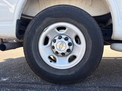 2025 Chevrolet Express Cargo Base
