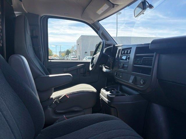 2025 Chevrolet Express Cargo Base