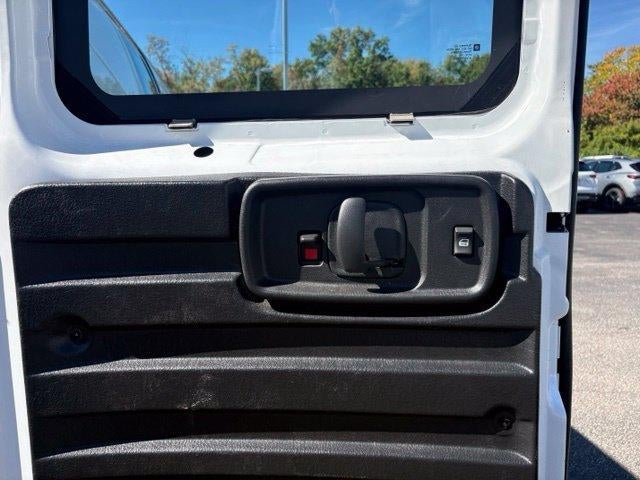 2025 Chevrolet Express Cargo Base