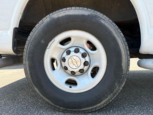2024 Chevrolet Express Cargo 2500 Base