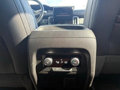 2024 GMC Acadia FWD Elevation