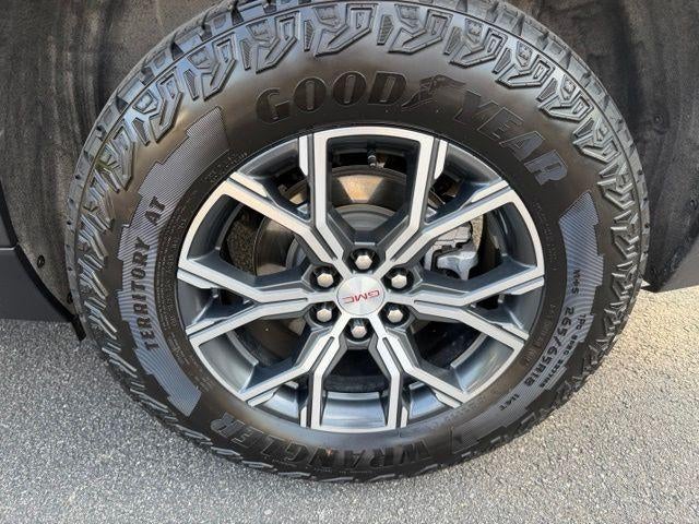 2024 GMC Acadia AWD AT4