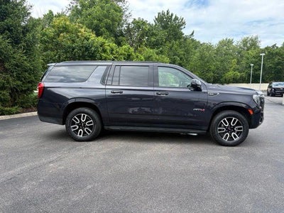 2023 GMC Yukon XL AT4