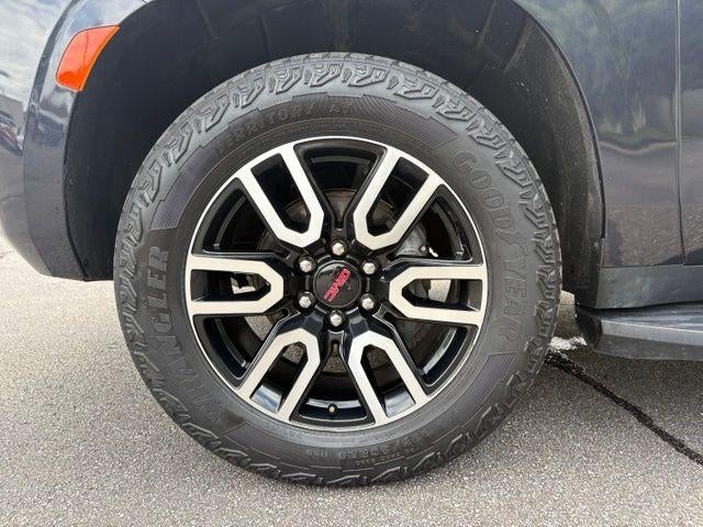 2023 GMC Yukon XL AT4