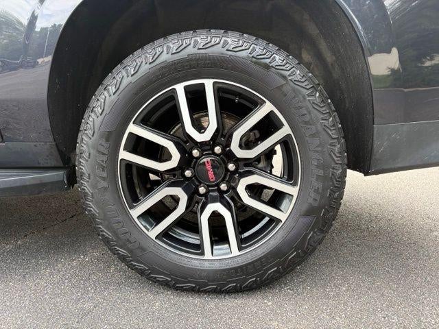 2023 GMC Yukon XL AT4