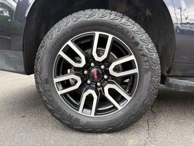 2023 GMC Yukon XL AT4