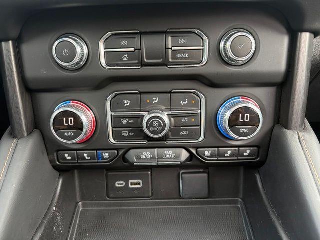 2023 GMC Yukon XL AT4