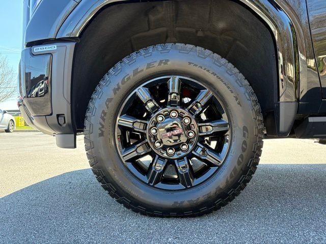 2025 GMC Sierra 2500 HD AT4