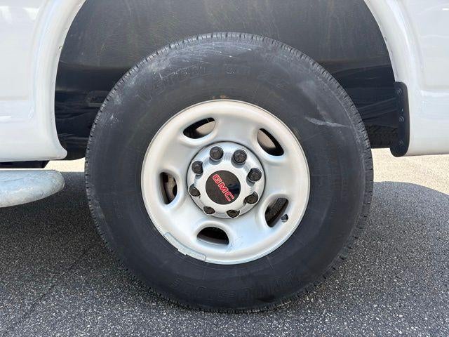 2024 GMC Savana Cargo 2500 Base