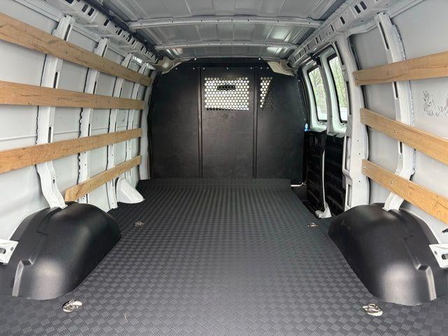 2024 GMC Savana Cargo 2500 Base