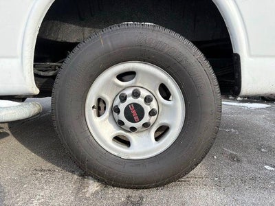 2024 GMC Savana Cargo 2500 Base