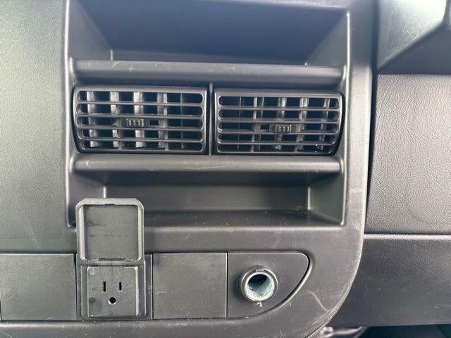 2024 GMC Savana Cargo 2500 Base