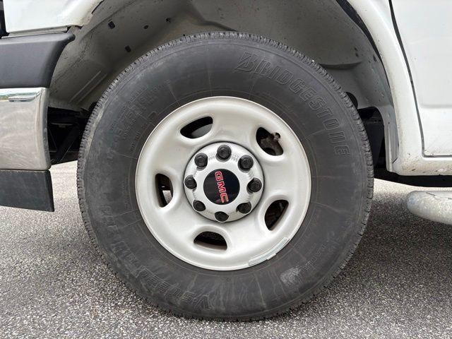 2024 GMC Savana Cargo 2500 Base