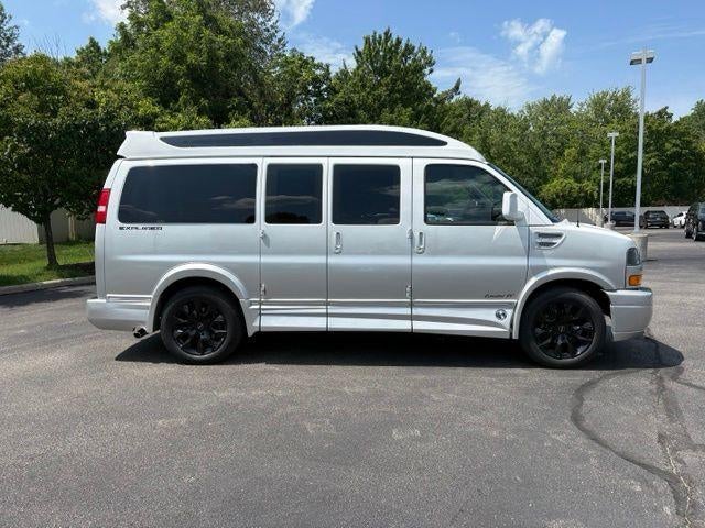 2024 GMC Savana Cargo 2500 Base