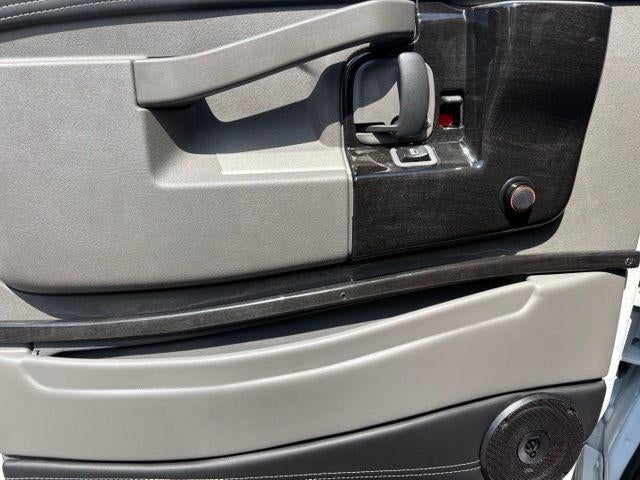 2024 GMC Savana Cargo 2500 Base