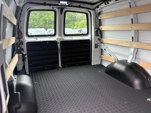 2024 GMC Savana Cargo 2500 Base