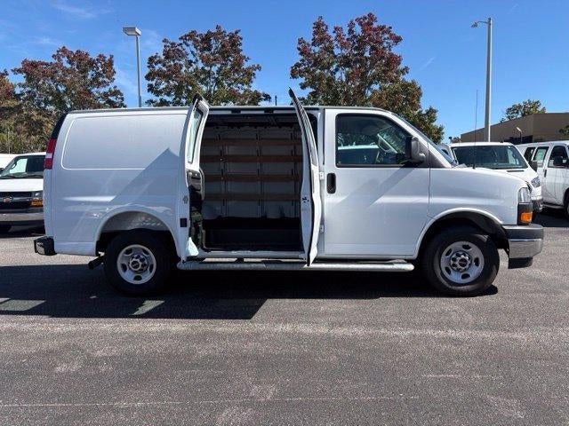2025 GMC Savana Cargo Base