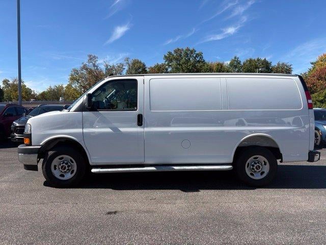 2025 GMC Savana Cargo Base