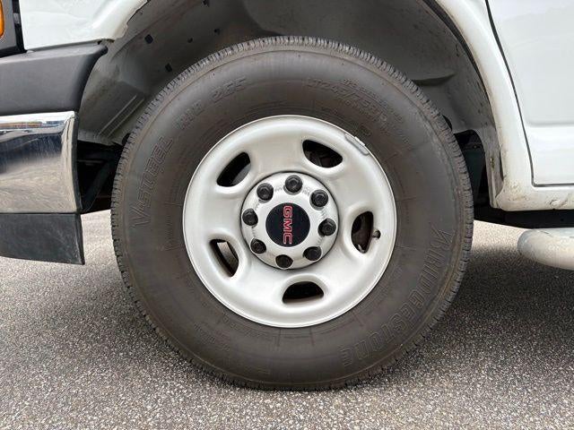 2024 GMC Savana Cargo 2500 Base