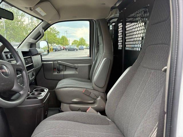 2024 GMC Savana Cargo 2500 Base