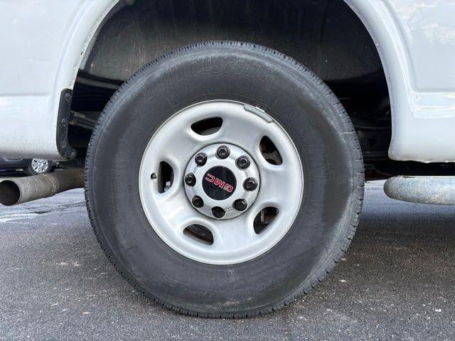 2024 GMC Savana Cargo 2500 Base