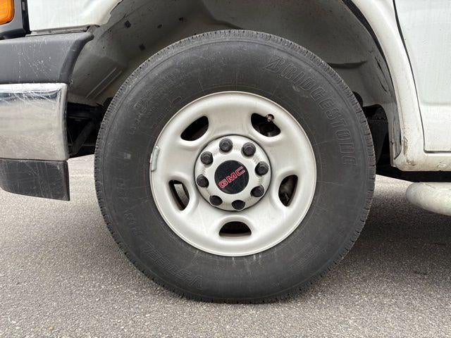 2024 GMC Savana Cargo 2500 Base