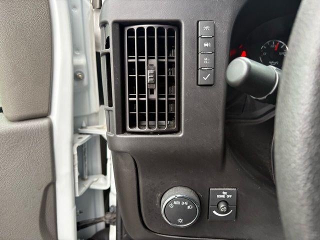 2024 GMC Savana Cargo 2500 Base