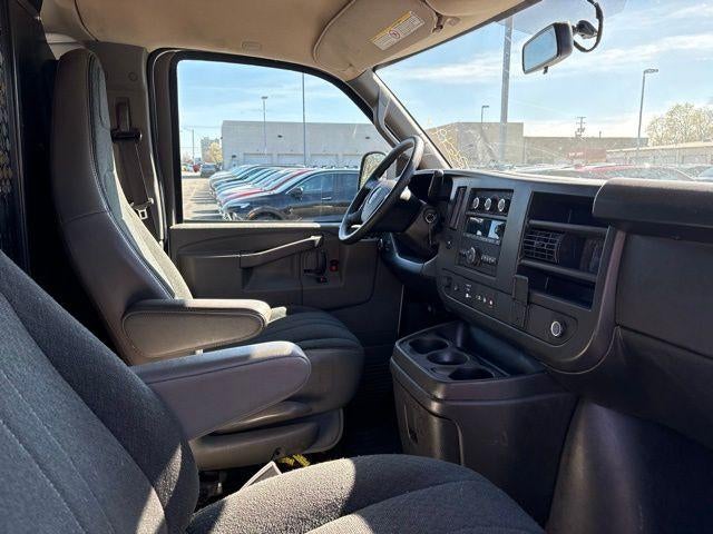 2024 GMC Savana Cargo 2500 Base